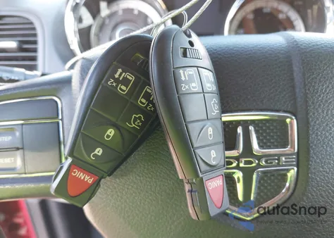 2015 Dodge Grand Caravan Sxt z USA, uszkodzony, nr VIN 2C4RDGCG4FR585175